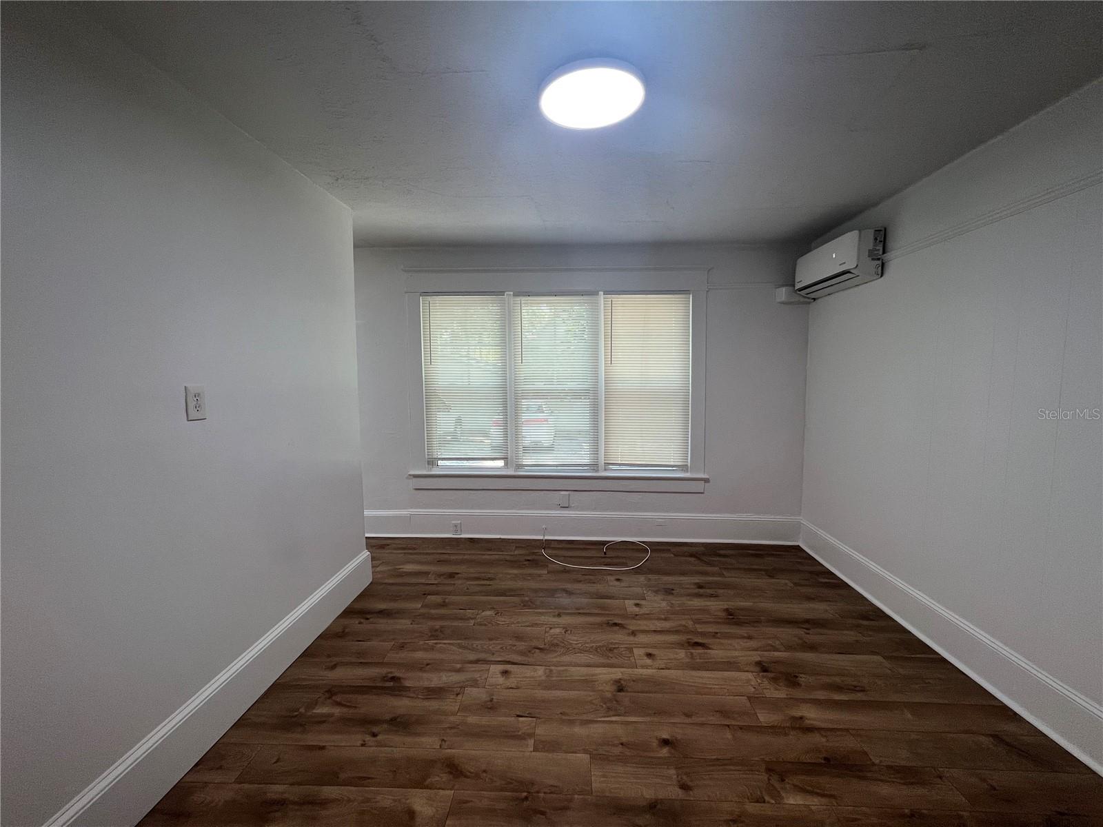 510 E Jackson St #3 Property Photo 4