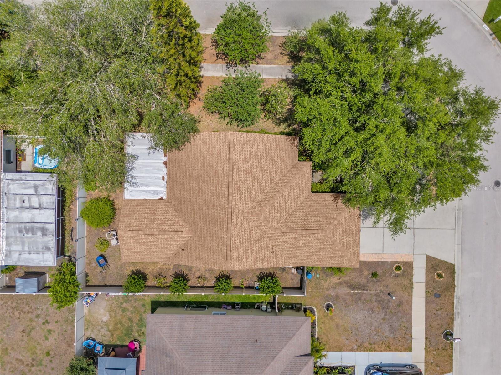 1237 Franford Dr Property Photo 21