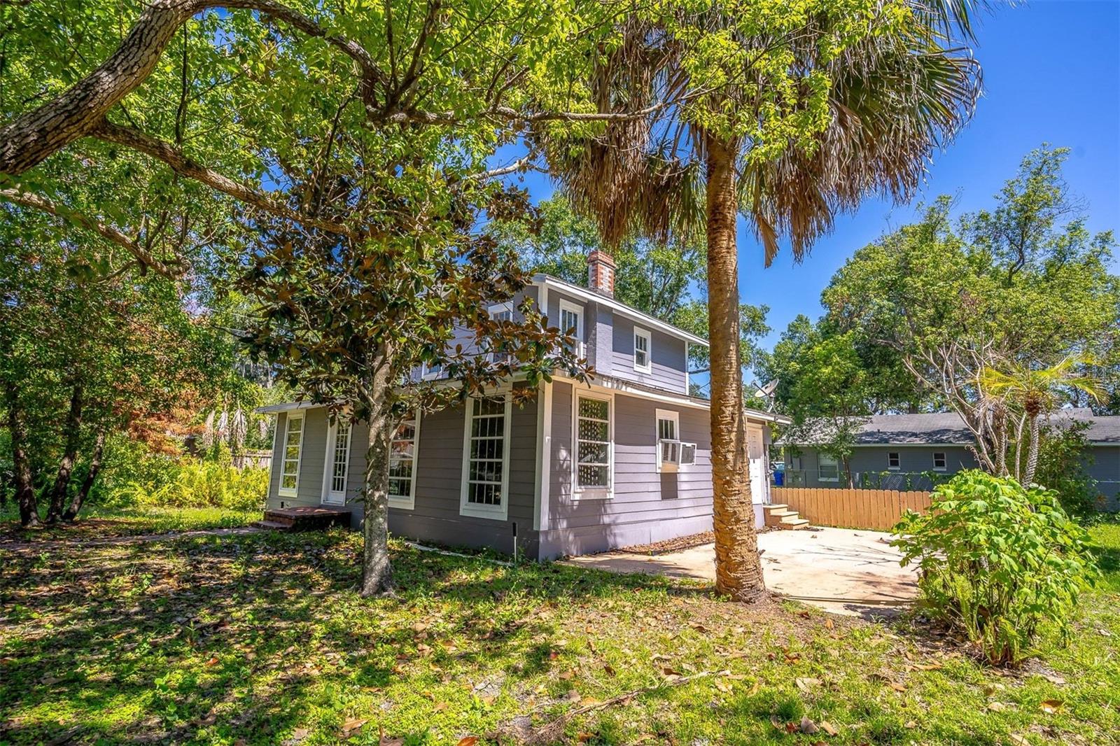 1419 King St Property Photo 1