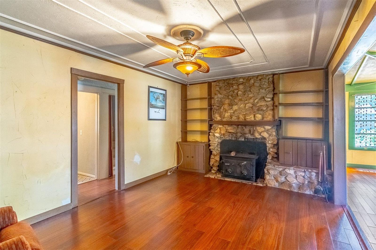 1419 King St Property Photo 16