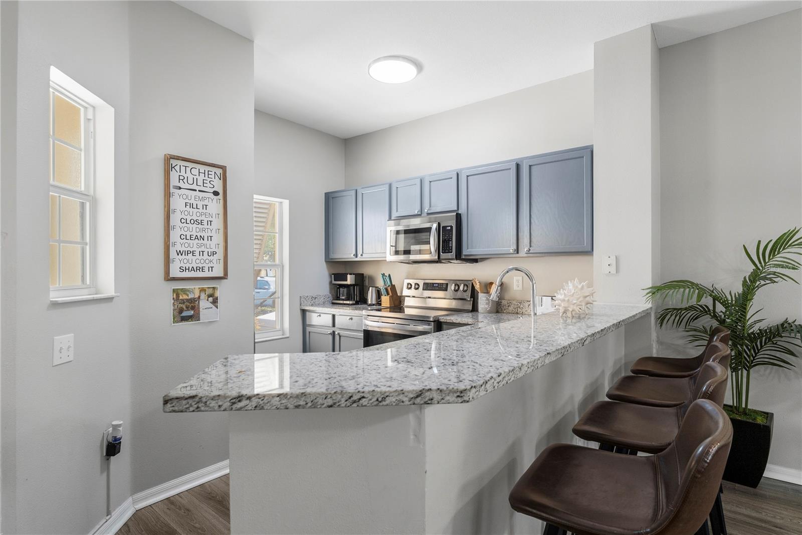 8564 Crystal Cove Loop Property Photo 7