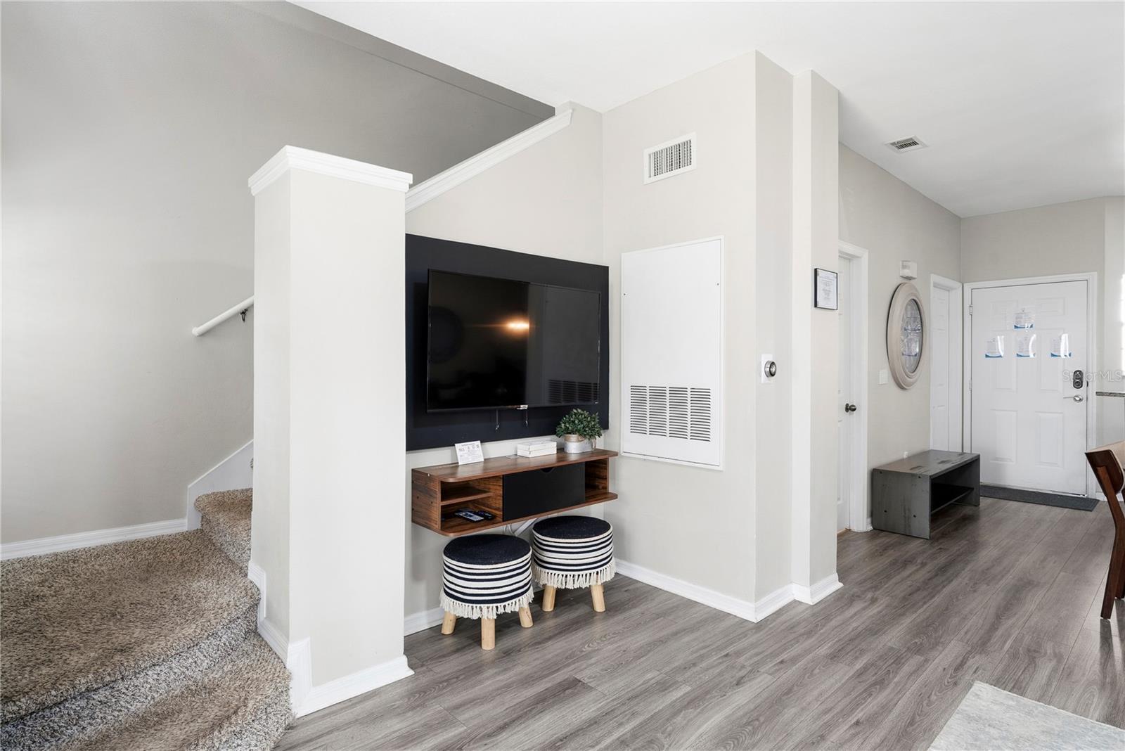 8564 Crystal Cove Loop Property Photo 9