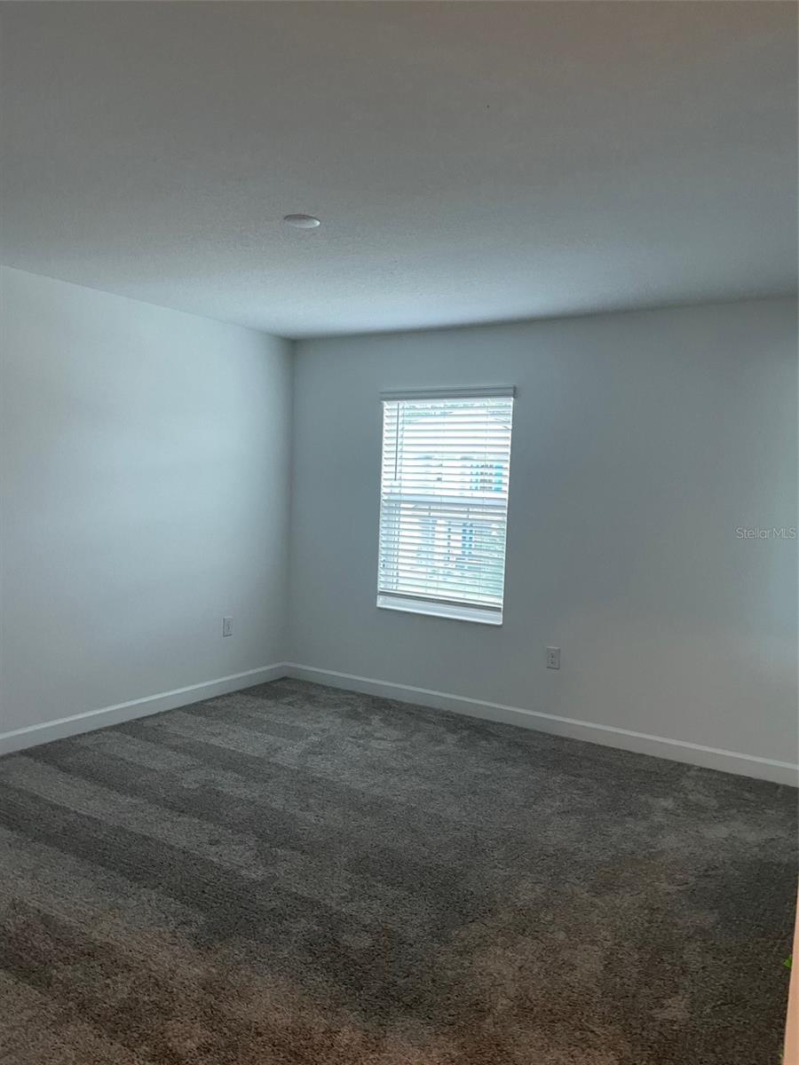 5643 Quiet Palm Loop Property Photo 6