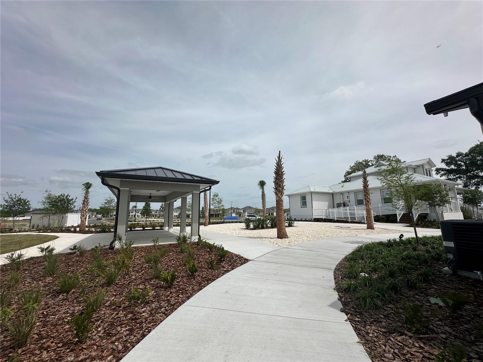 5643 Quiet Palm Loop Property Photo 16