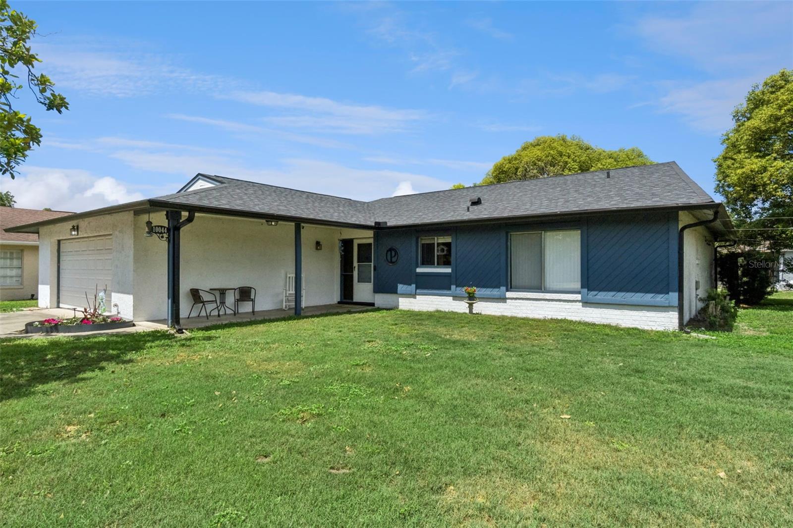 10044 Garrison Ln Property Photo 3