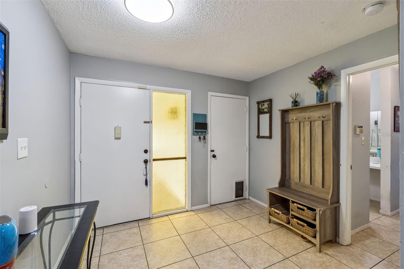 10044 Garrison Ln Property Photo 5