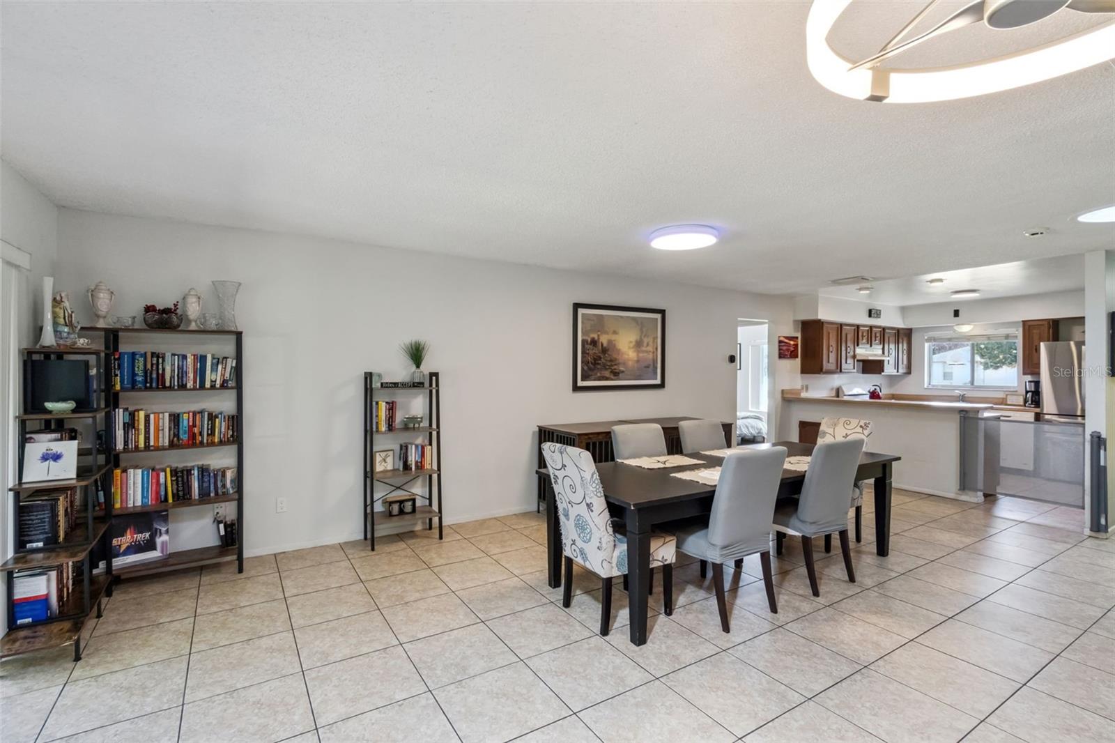 10044 Garrison Ln Property Photo 7