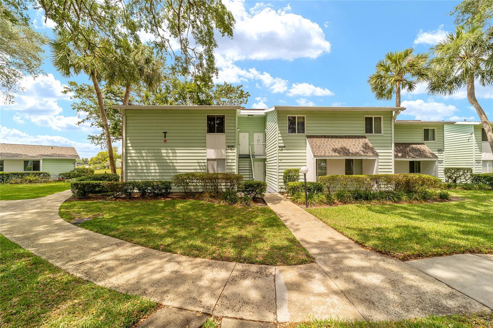 557 Midway Dr #b Property Photo 2