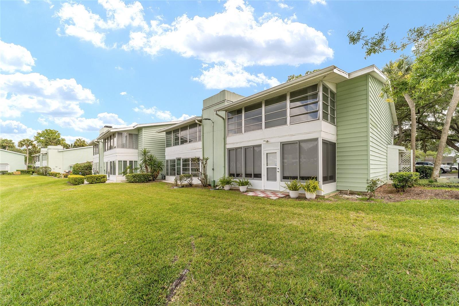 557 Midway Dr #b Property Photo 36