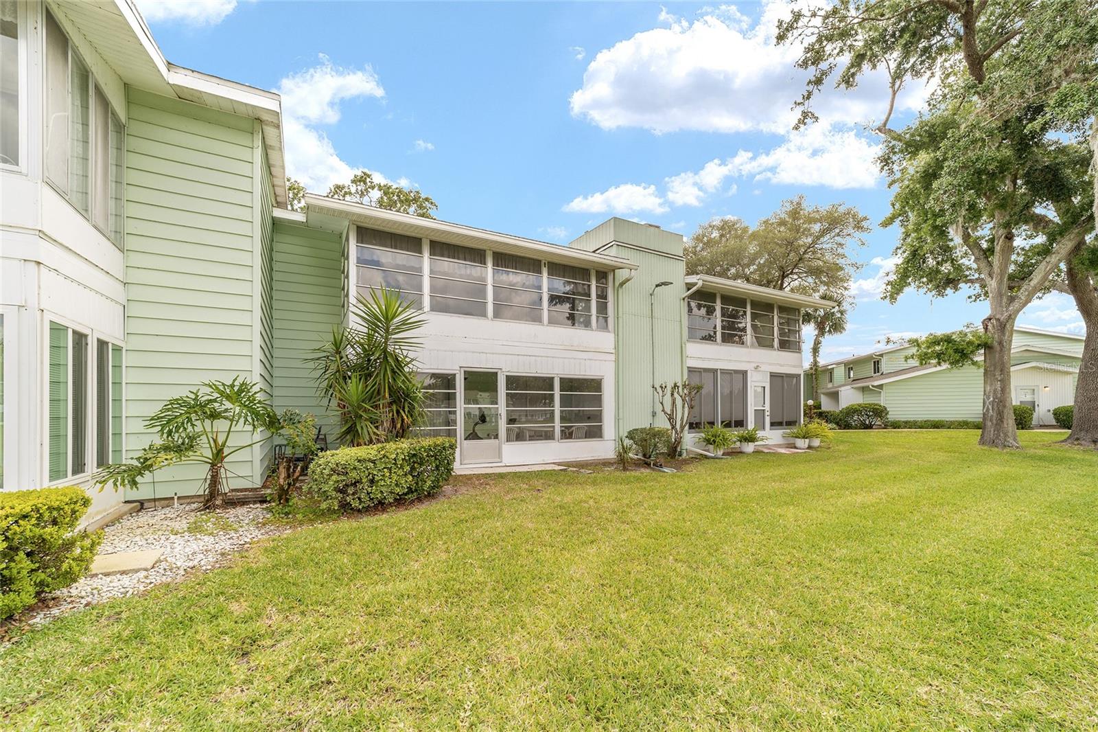 557 Midway Dr #b Property Photo 37