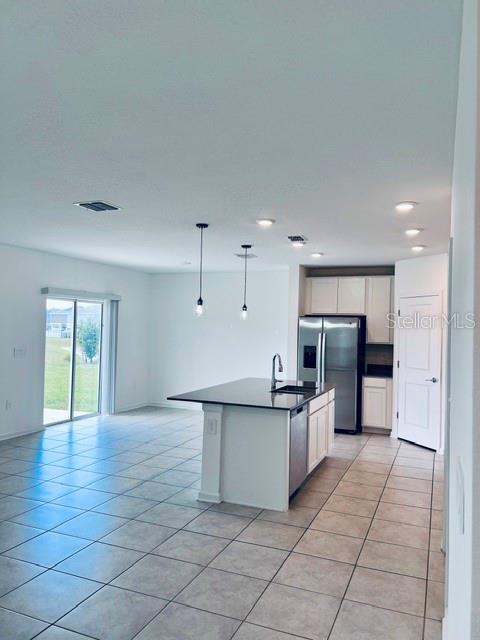 865 Daring Dr Property Photo 2