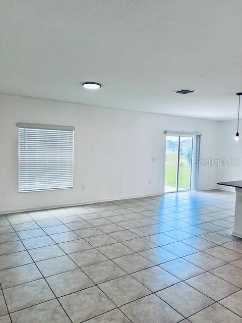 865 Daring Dr Property Photo 3