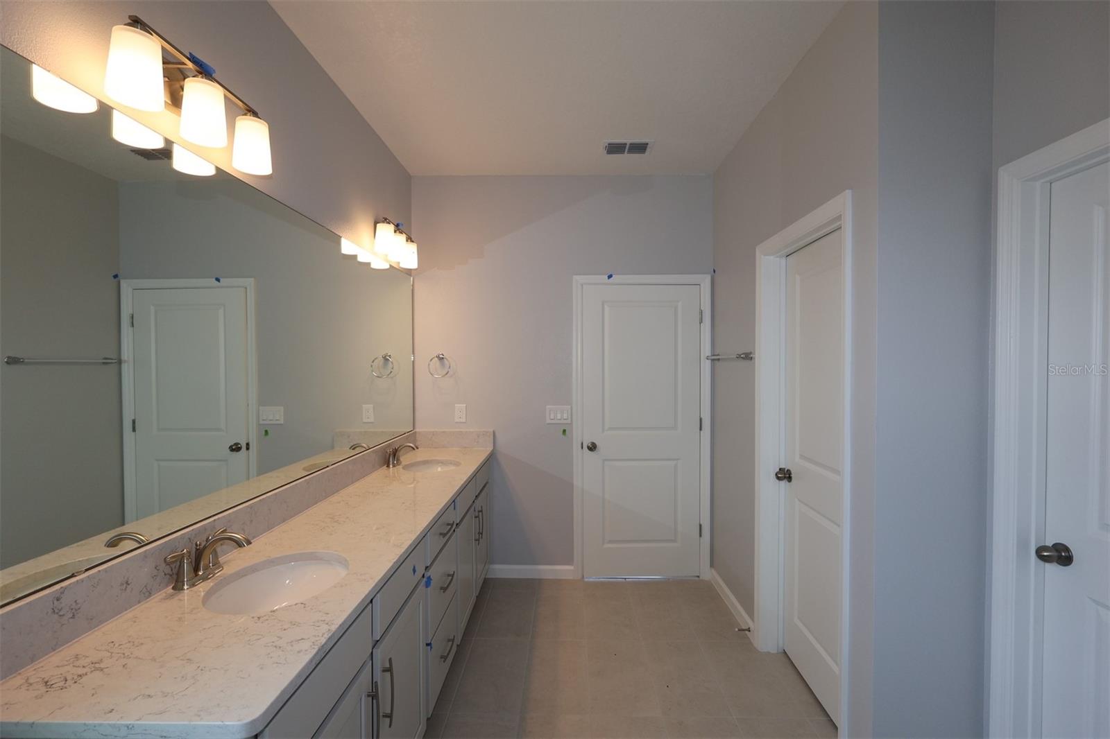5248 High Line Dr Property Photo 13