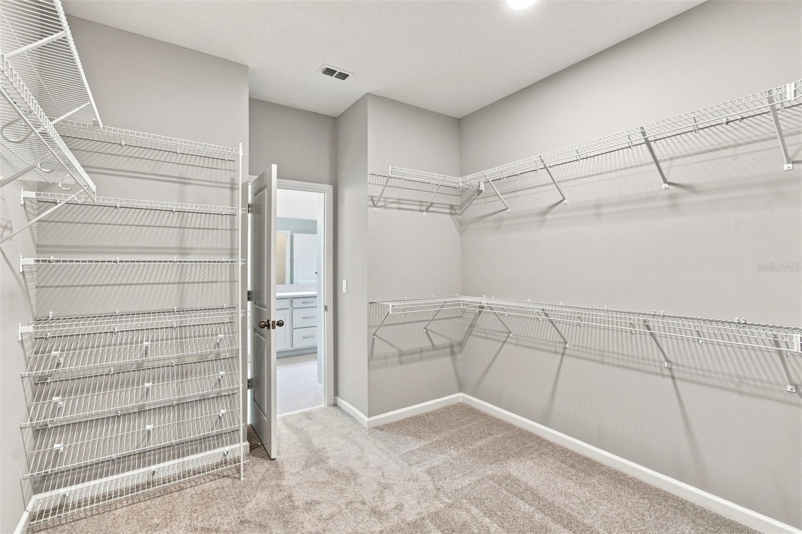 5248 High Line Dr Property Photo 15