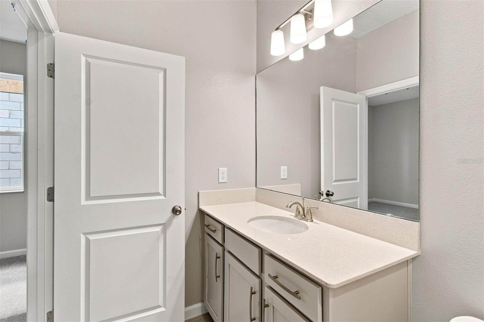 5248 High Line Dr Property Photo 17