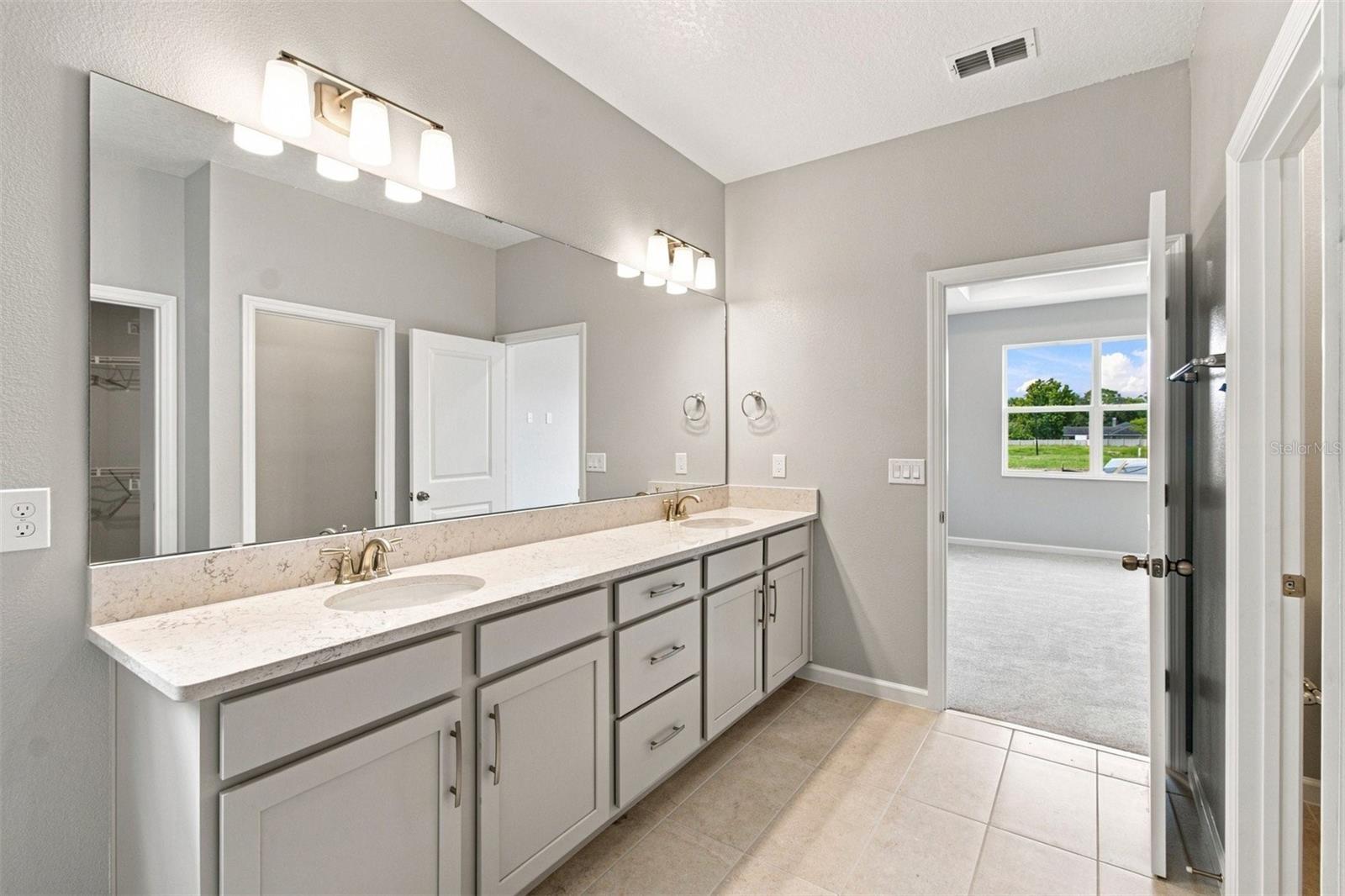 5248 High Line Dr Property Photo 27
