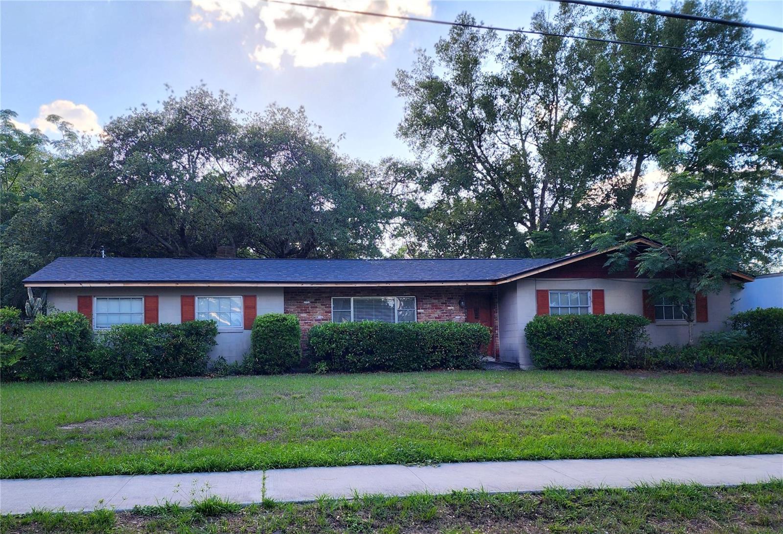 1006 Virginia Ave Property Photo 1