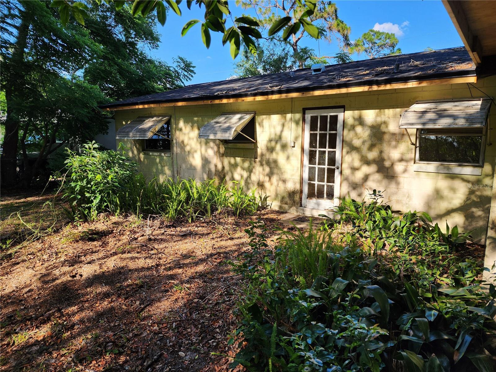 1006 Virginia Ave Property Photo 16