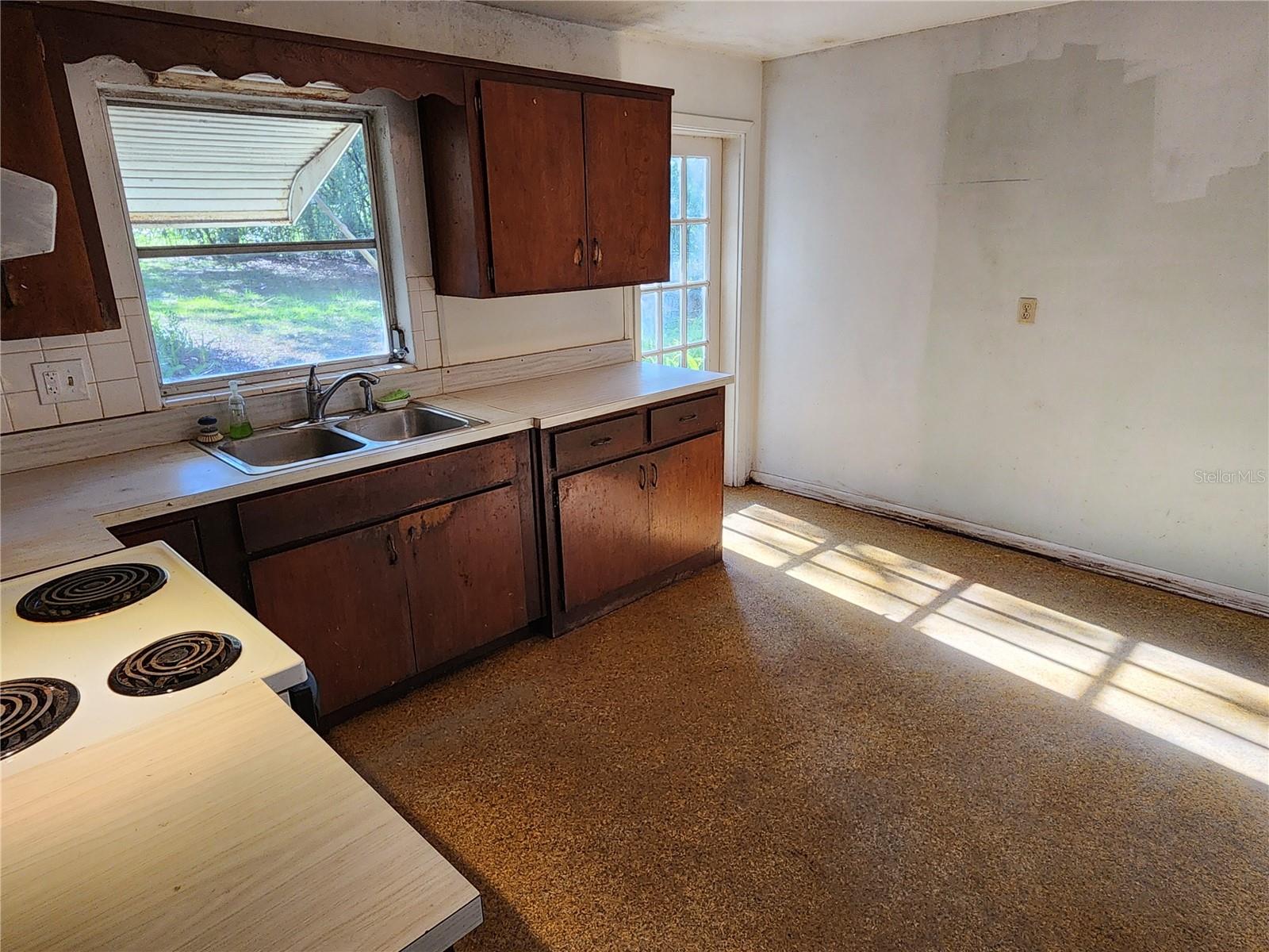 1006 Virginia Ave Property Photo 34