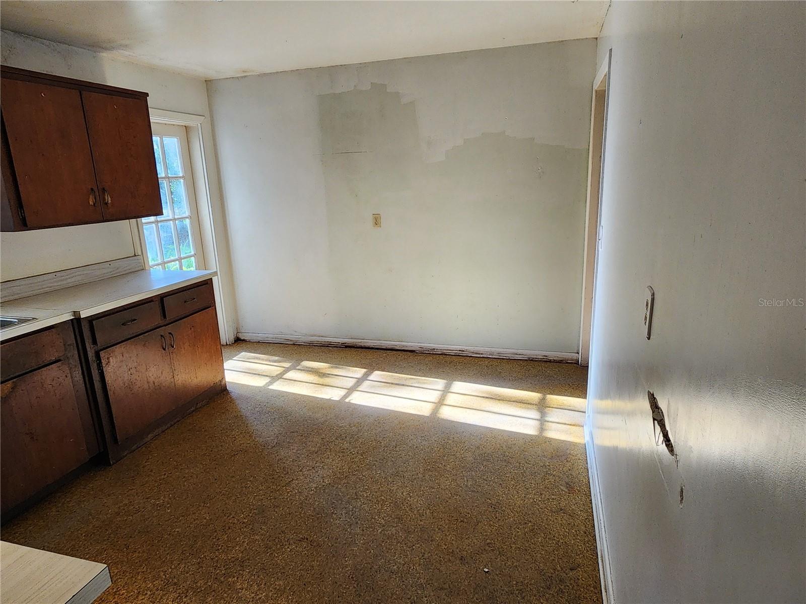 1006 Virginia Ave Property Photo 35