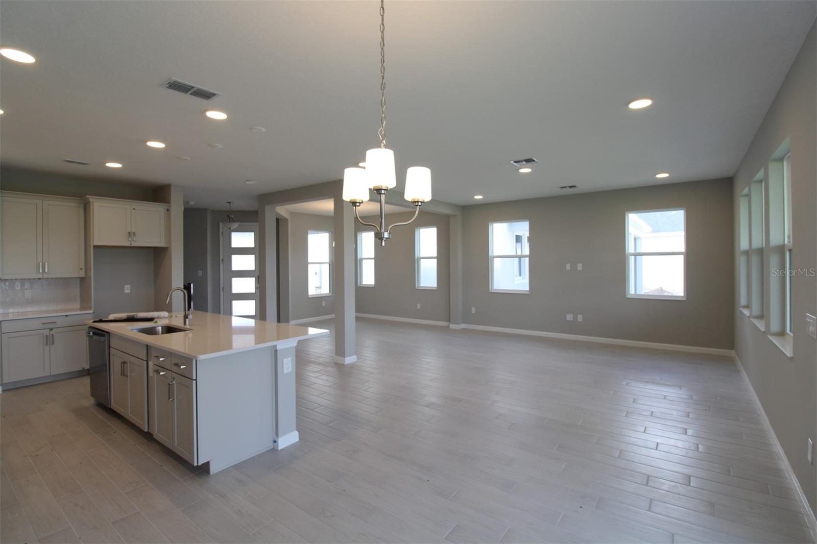 5284 High Line Dr Property Photo 6