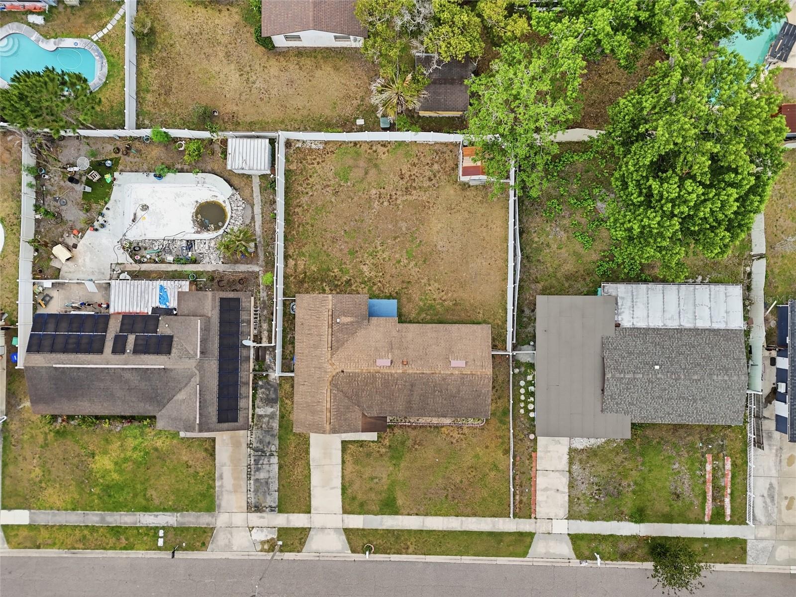 4048 Castlegate Dr Property Photo 25