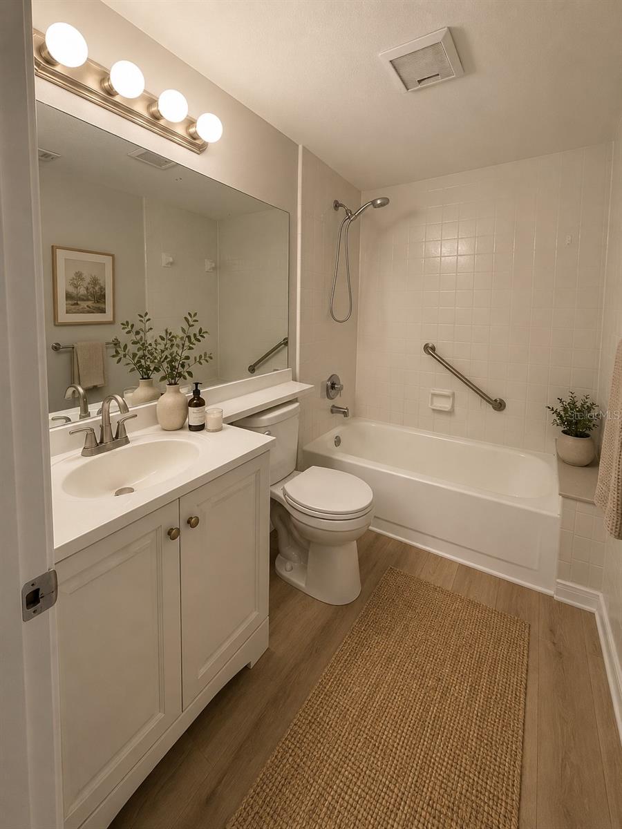 1223 S Pine Ridge Cir #23 Property Photo 8