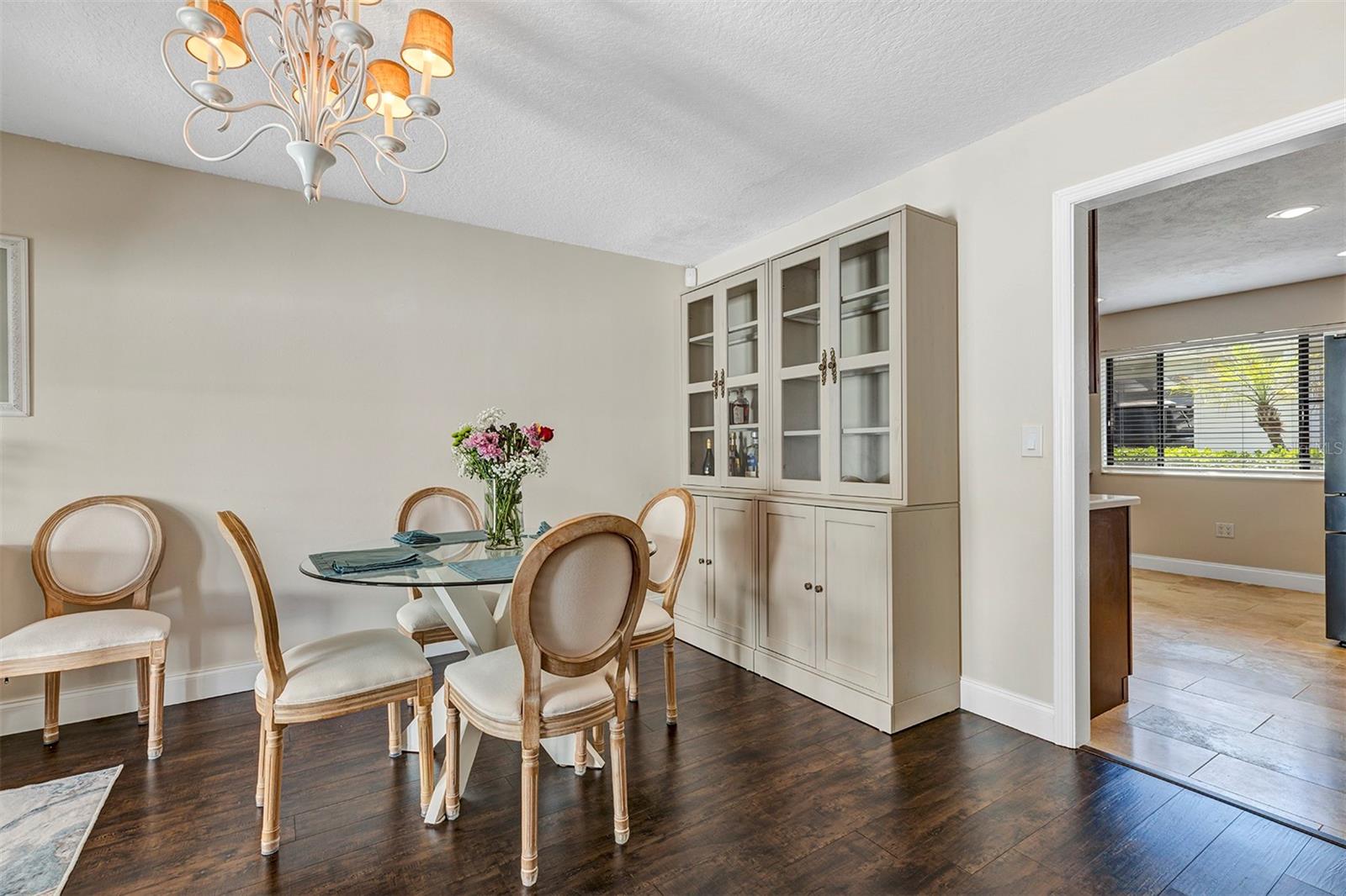 121 Crown Point Cir #121 Property Photo 11