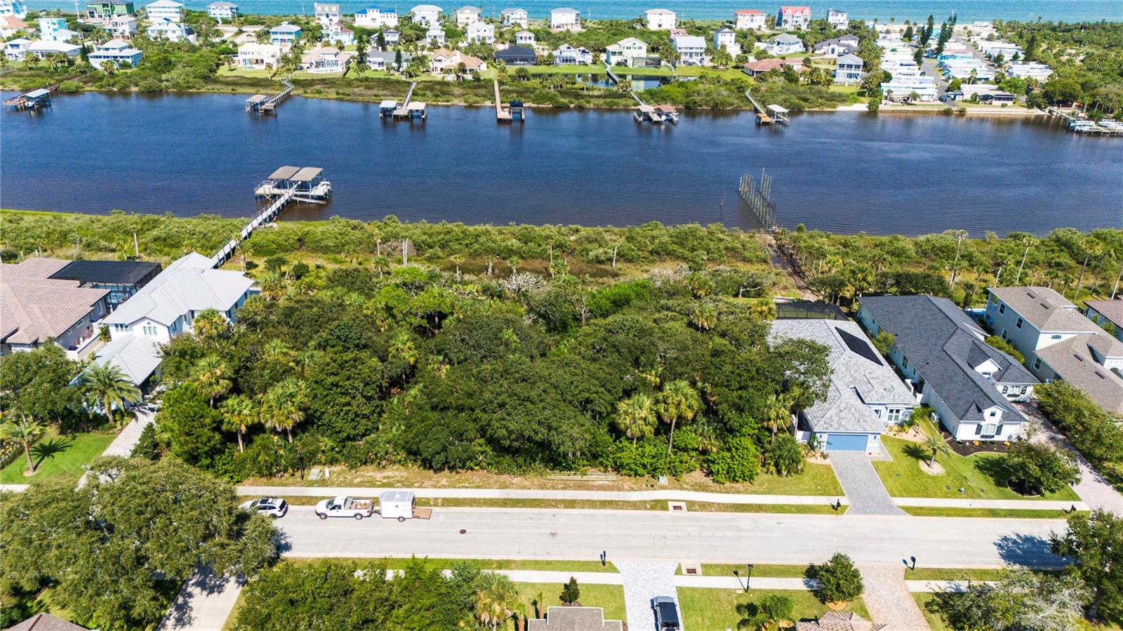 62 N Riverwalk Dr Property Photo 1