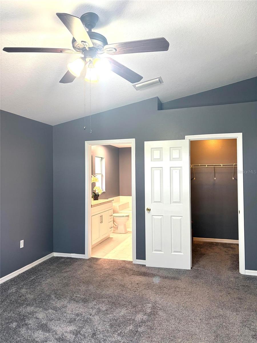 6436 Fig Leaf St Property Photo 10