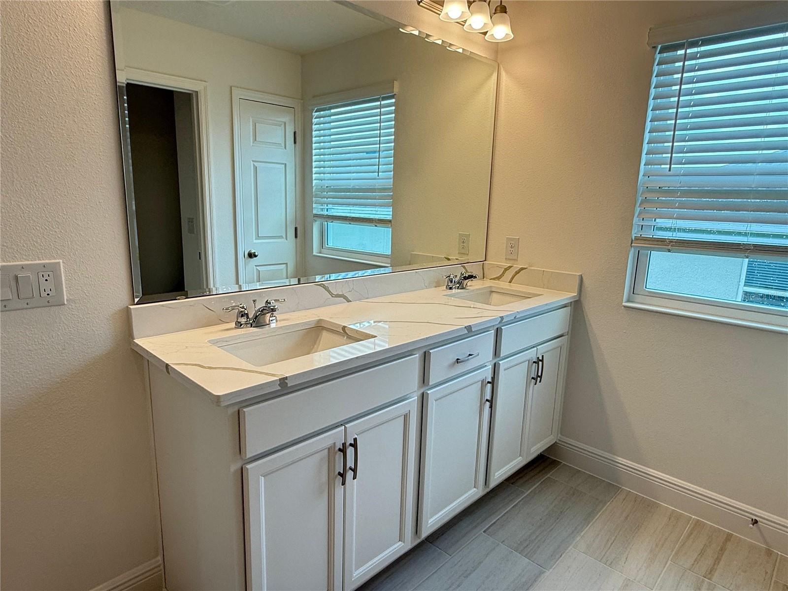 7497 Catania Loop Property Photo 10