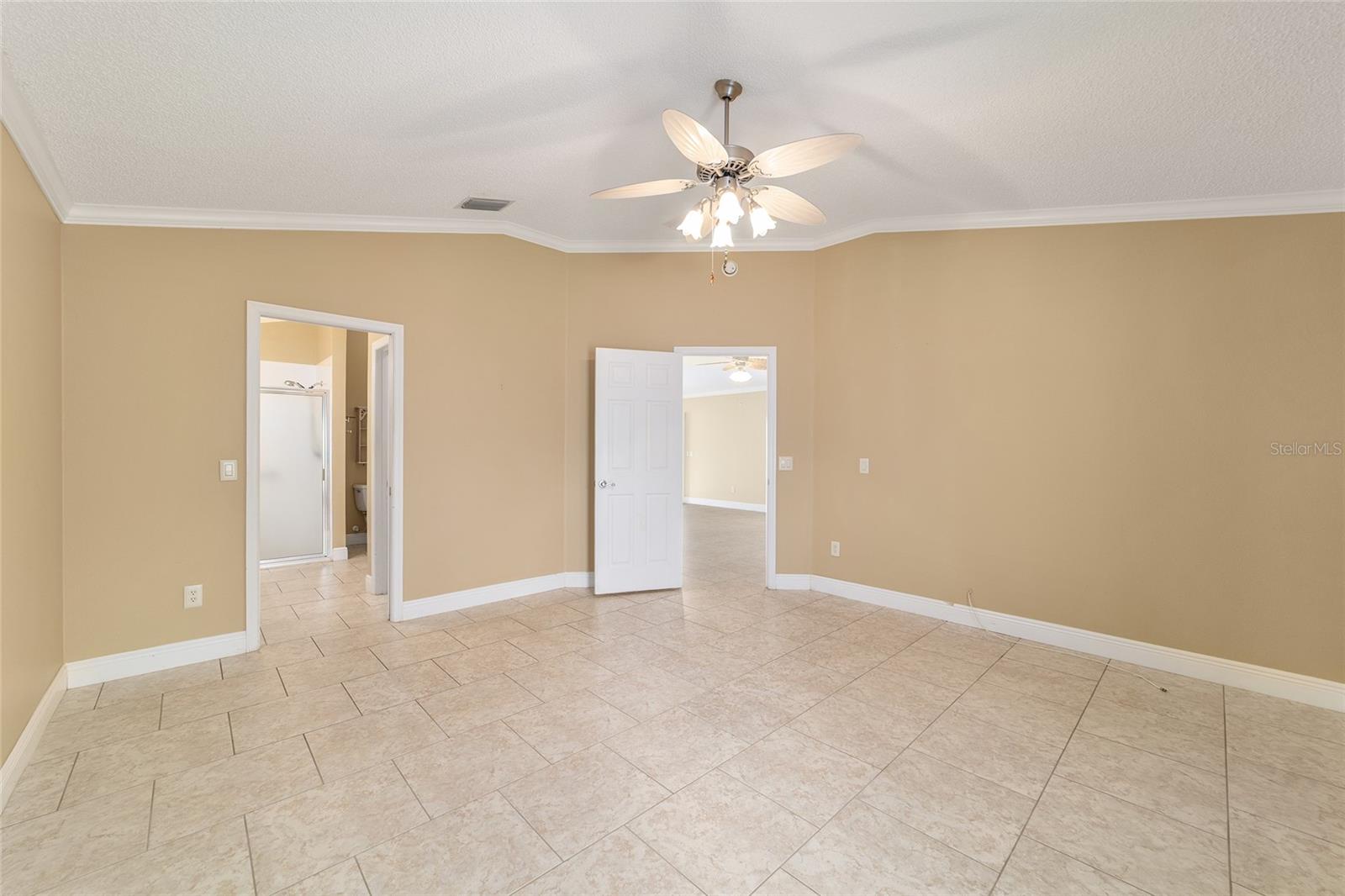 587 Audrey Ln Property Photo 23