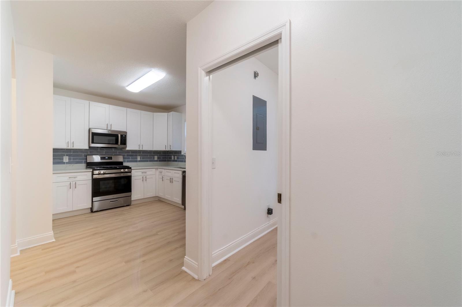 499 Julian Ln Property Photo 12