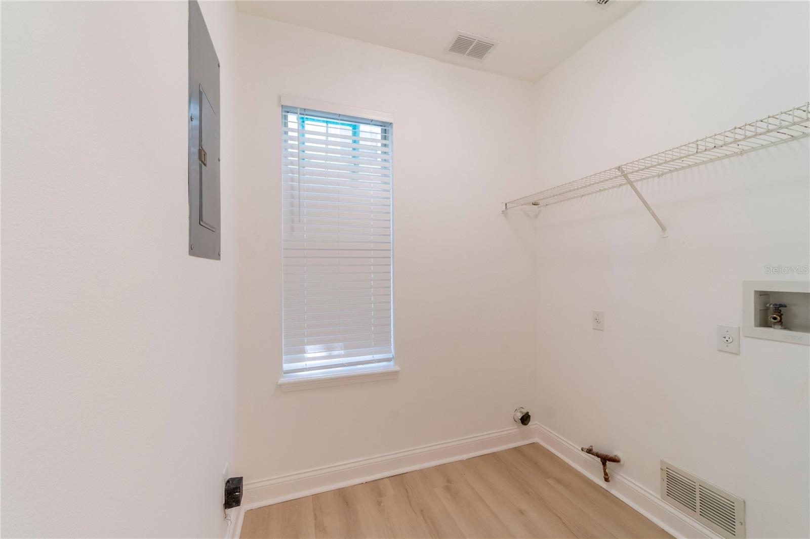 499 Julian Ln Property Photo 13