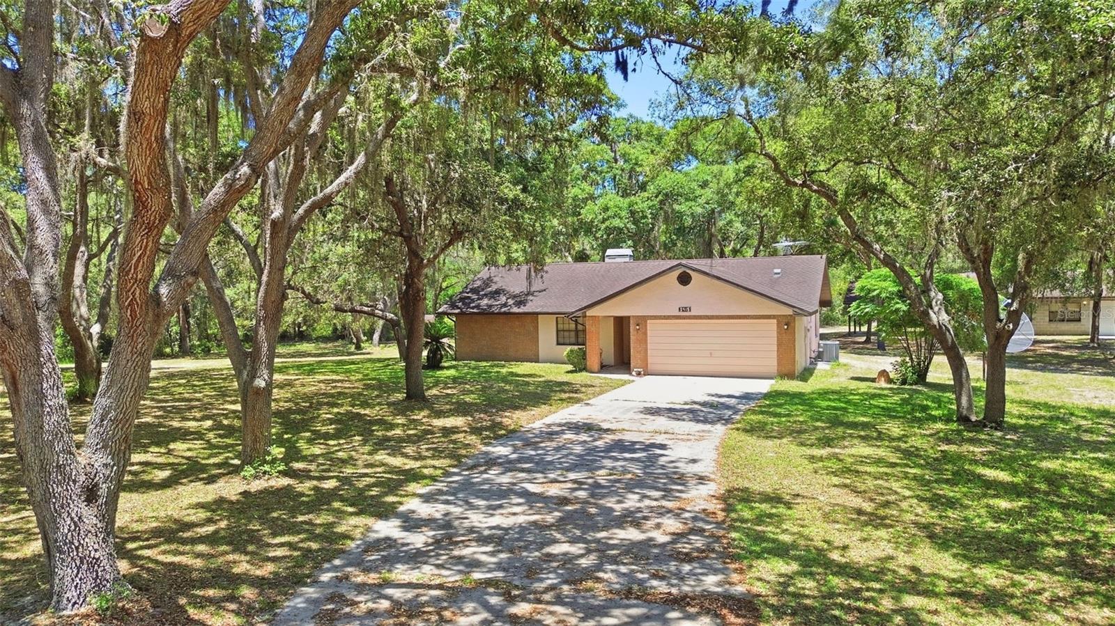 3915 S Spaniel Trl Property Photo 4