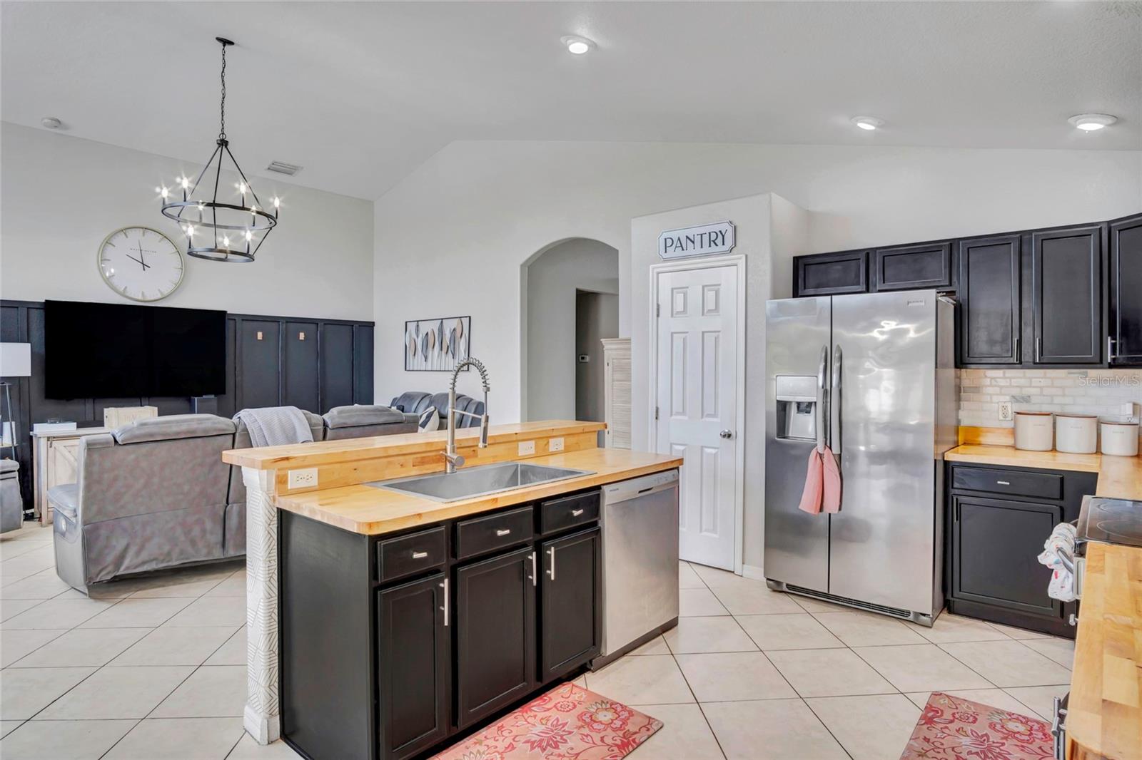 8335 Adele Rd Property Photo 12