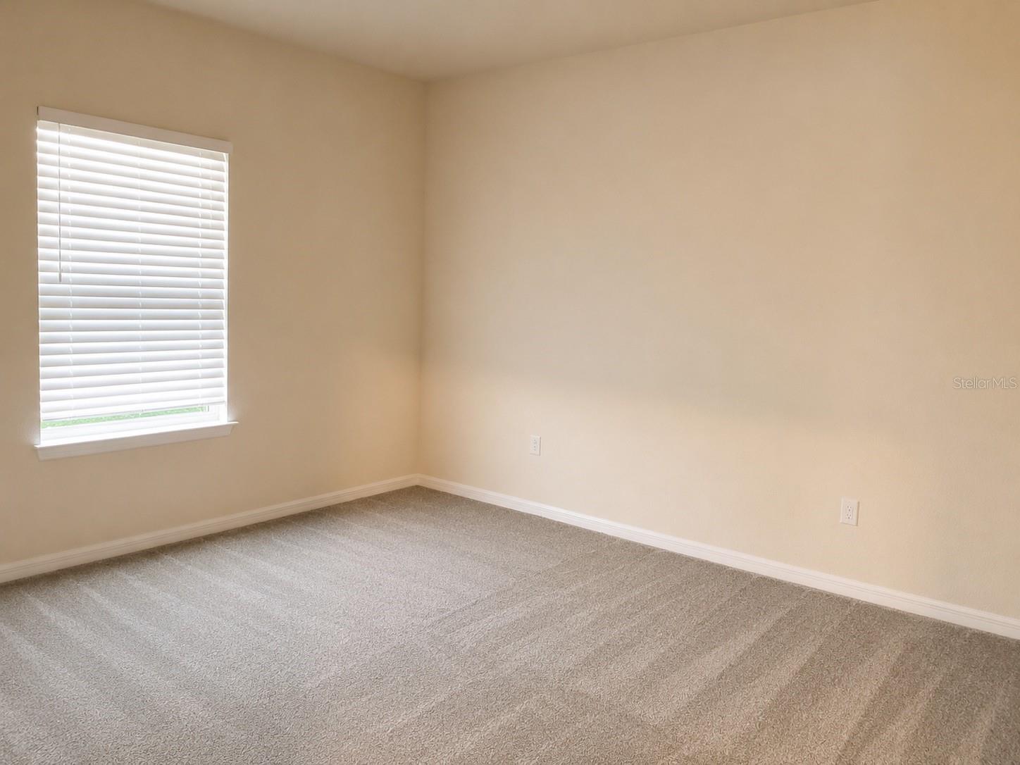 O6408647 Property Photo 20
