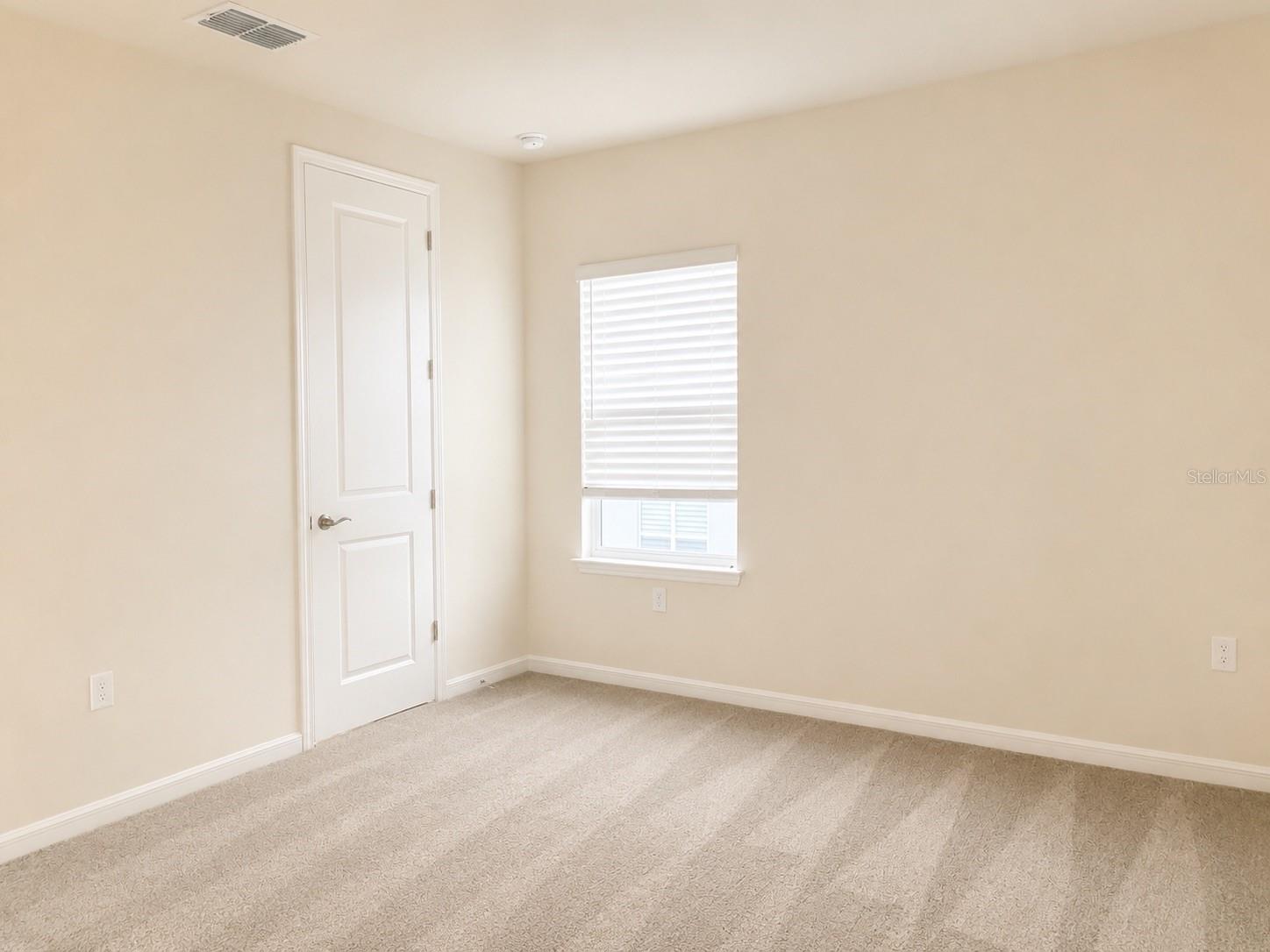 O6408647 Property Photo 22
