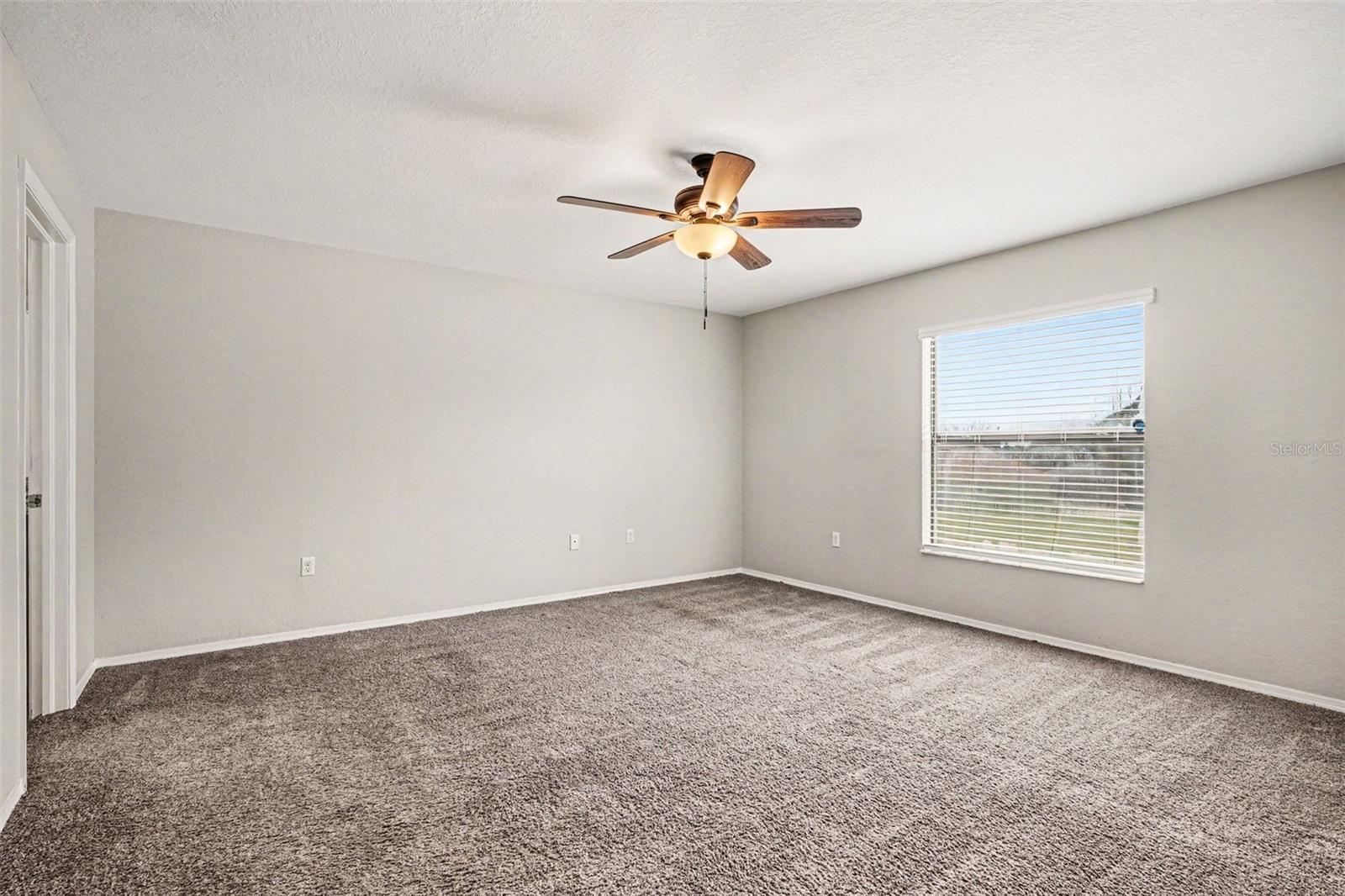 8187 Woodvine Cir Property Photo 10