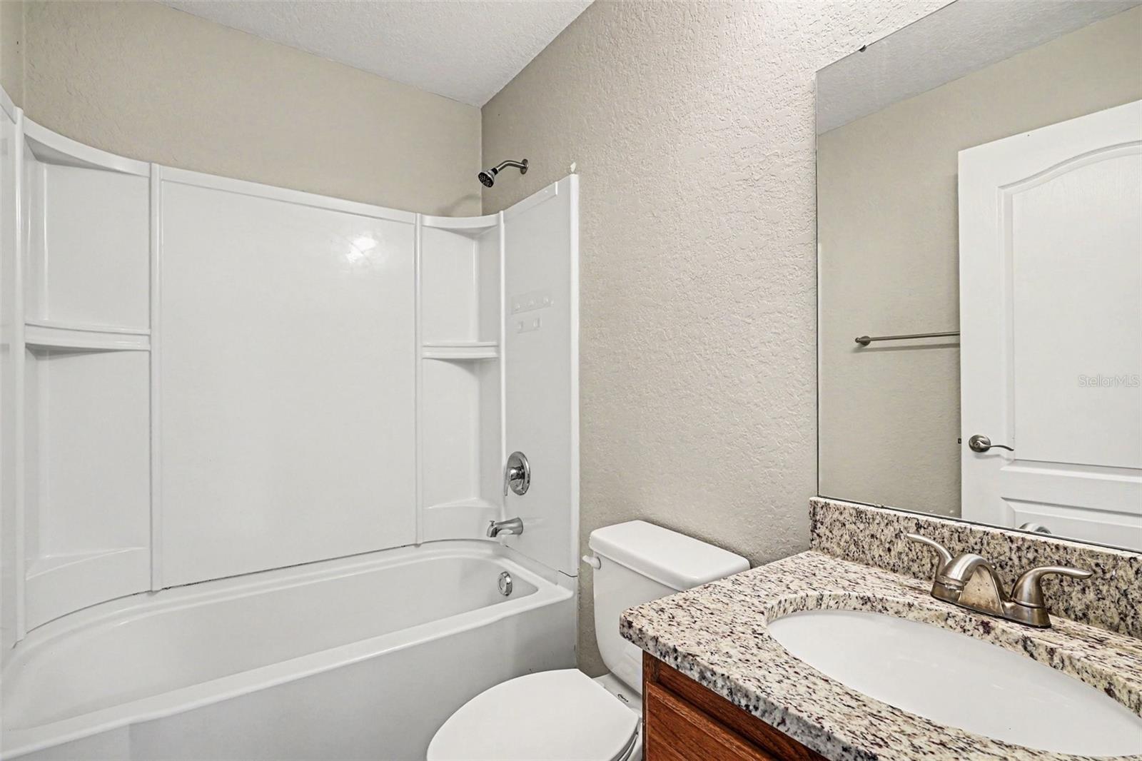8187 Woodvine Cir Property Photo 15