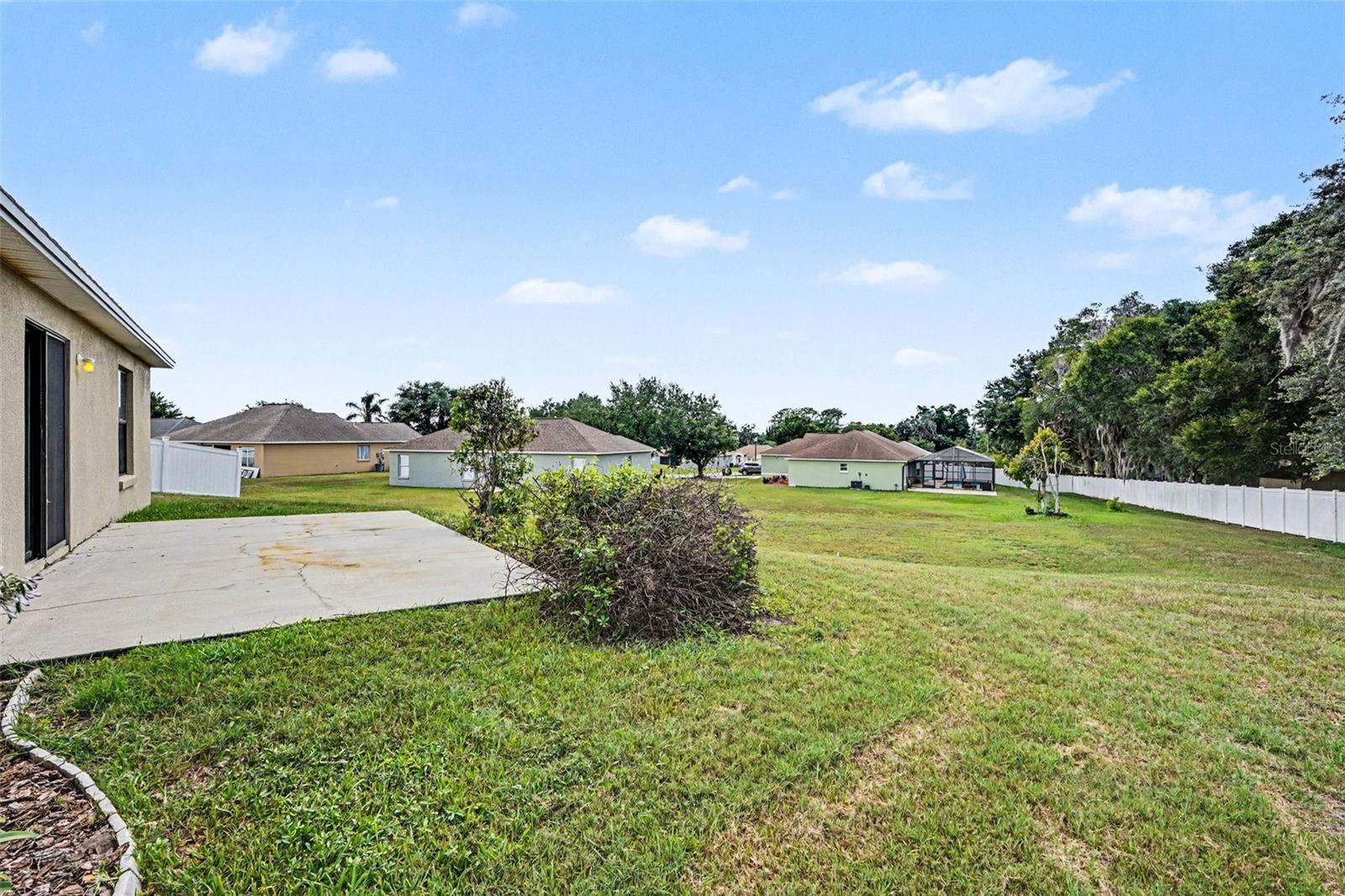 8187 Woodvine Cir Property Photo 16