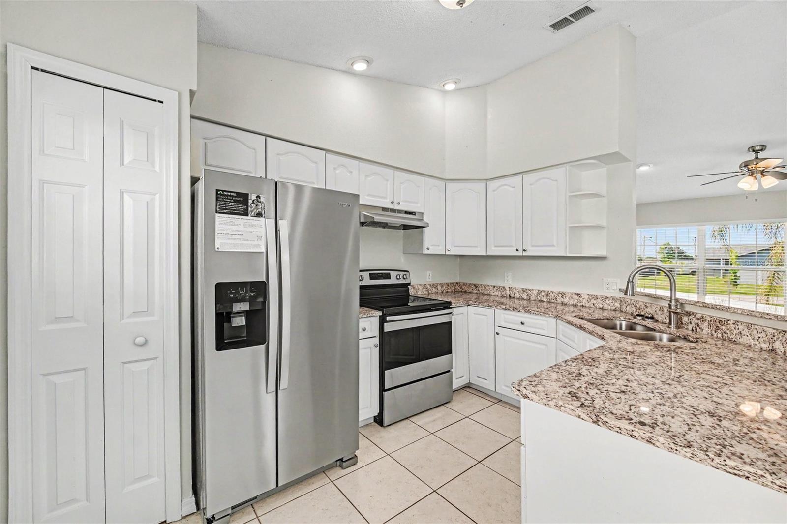 3156 Coventry St Property Photo 7