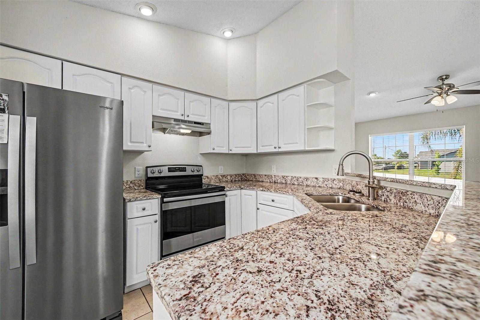 3156 Coventry St Property Photo 8