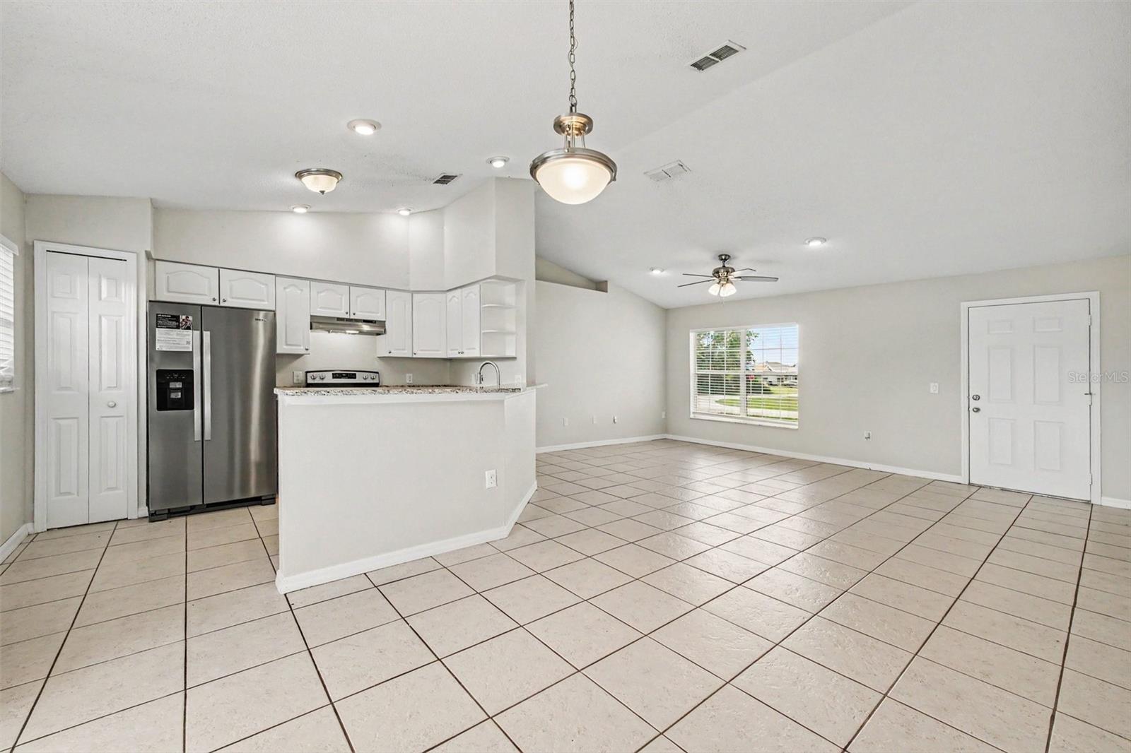 3156 Coventry St Property Photo 9