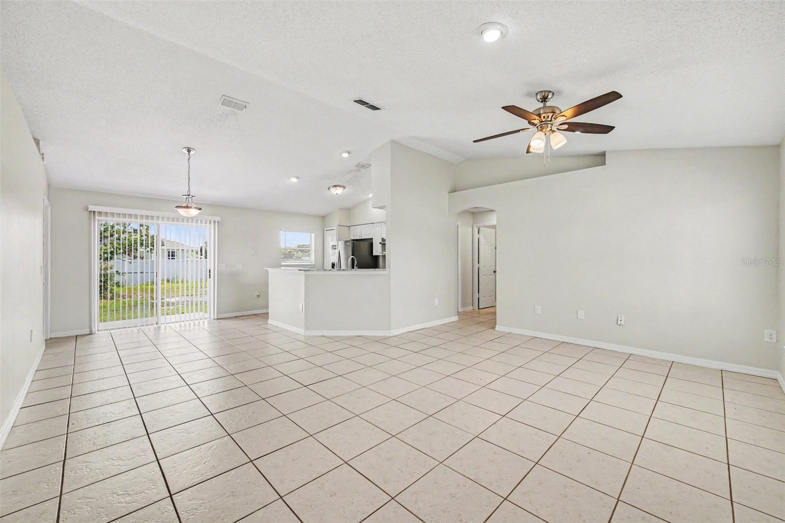 3156 Coventry St Property Photo 11