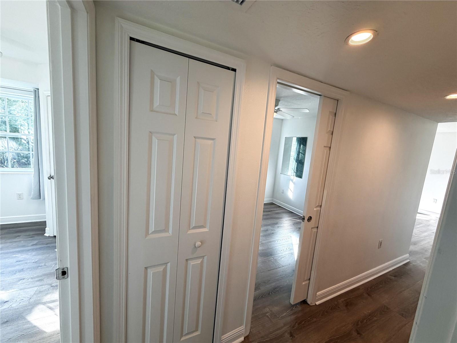 904 Kensington Dr Property Photo 16