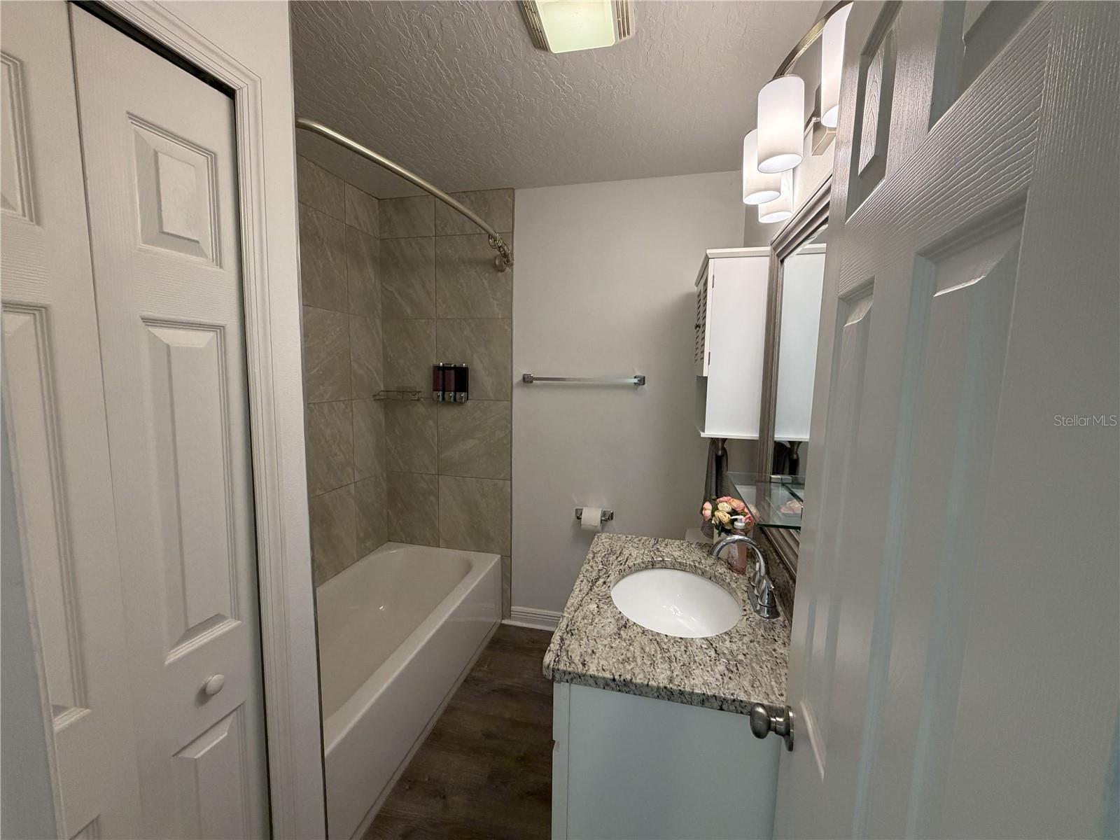 904 Kensington Dr Property Photo 19