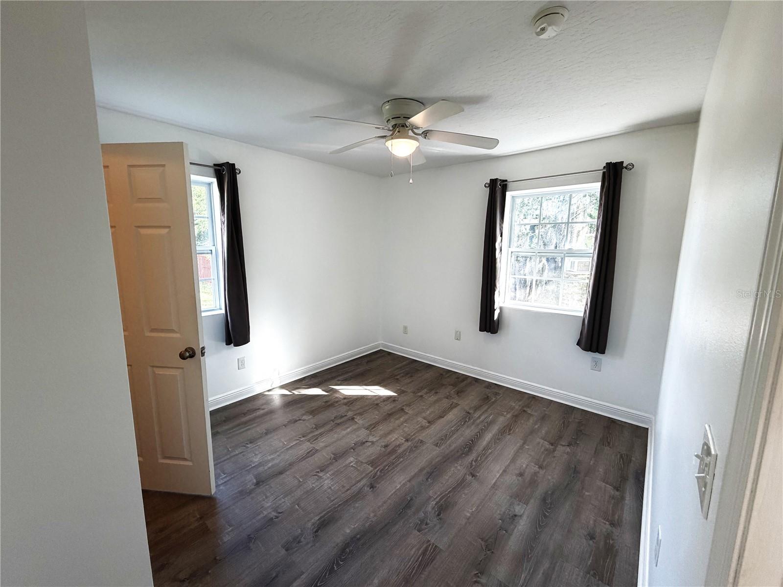 904 Kensington Dr Property Photo 22