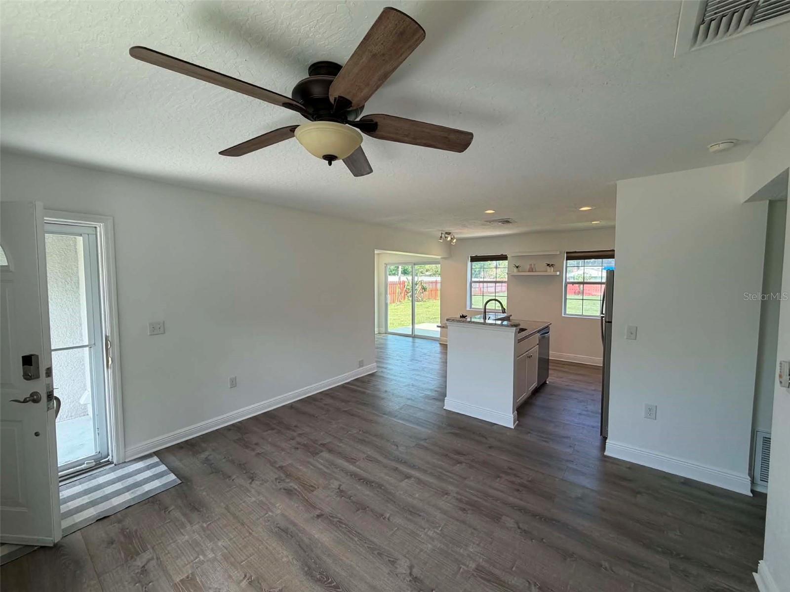 904 Kensington Dr Property Photo 31