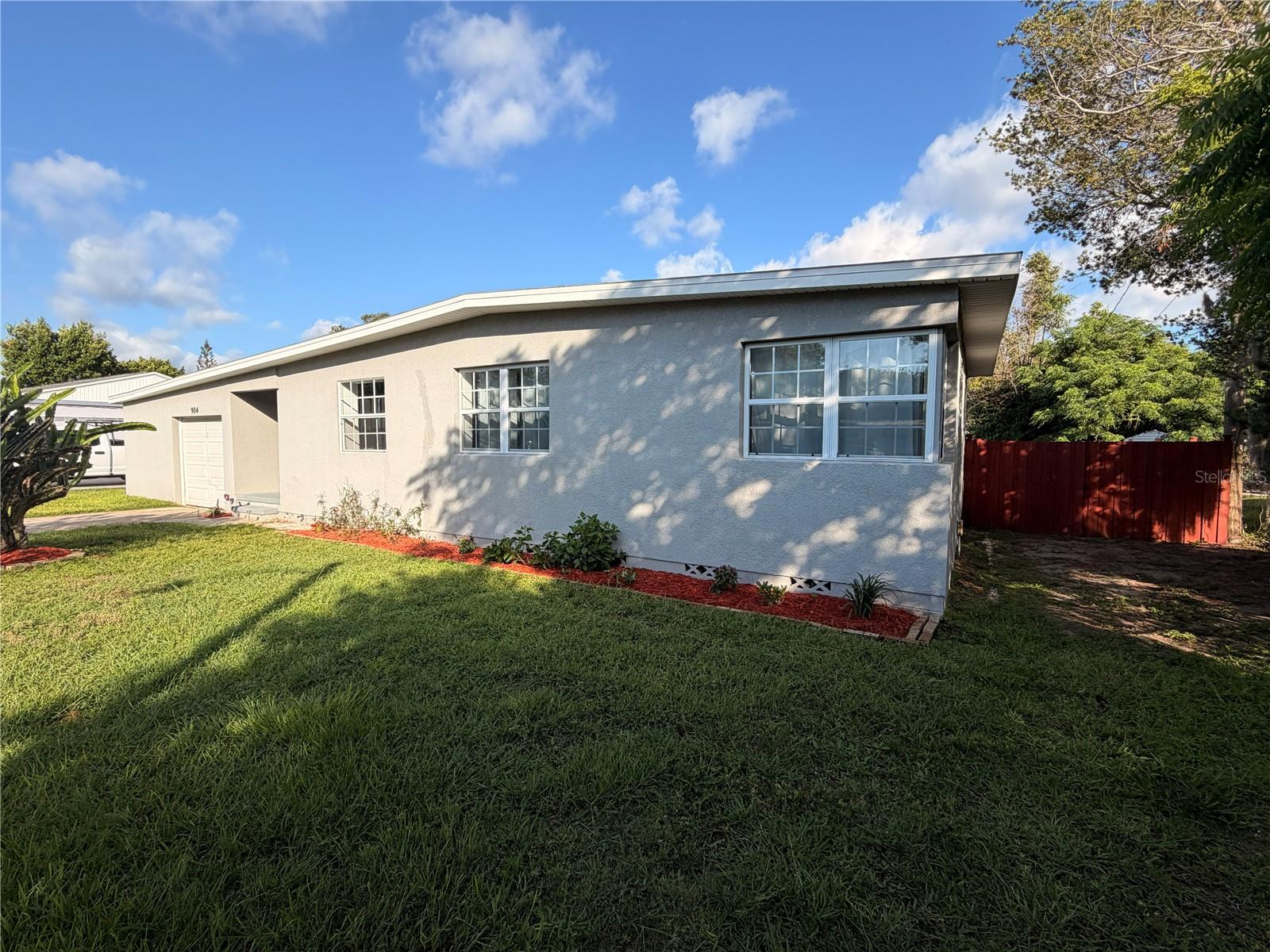 904 Kensington Dr Property Photo 35
